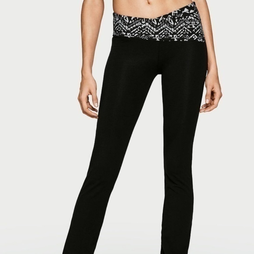Victoria's Secret yoga Leggings Meduim Crossover Pants